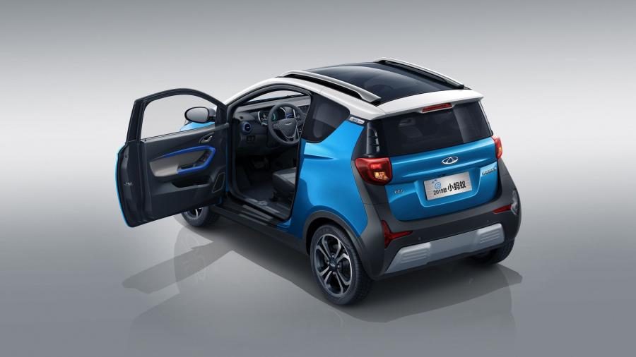  Chery eQ1 2019 года  (фото 4 из 11)